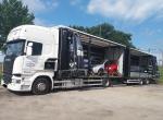 Samochód ciężarowy marki Scania przewożący do Polski 5 sztuk odciętych części przednich nadwozi samochodów osobowych z kokpitami oraz silnikami