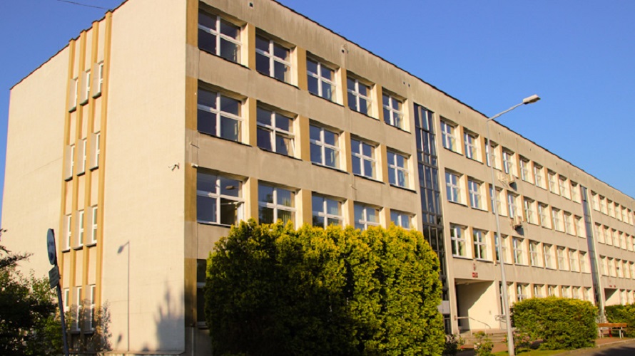 Budynek Drugiego Urzędu Skarbowego w Tarnowie przy Al. Solidarności 5-9B