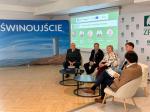 Panel dyskusyjny podczas obrad
