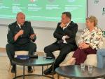 Panel dyskusyjny podczas obrad
