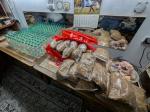 Zatrzymany alkohol w butelkach oraz tytoń w garażu