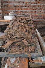 nielegalny susz tytoniowy przechowywany w niehigienicznych warunkach